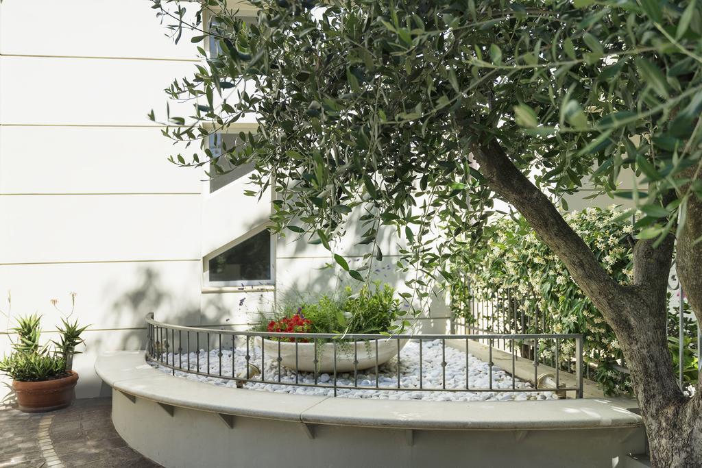 Residence Hamilton Риччоне Экстерьер фото