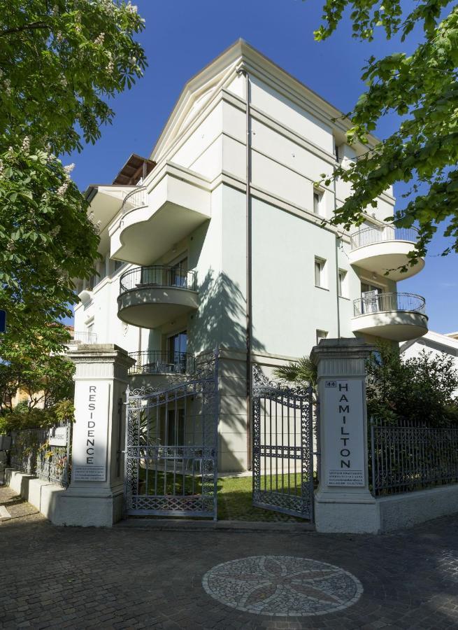 Residence Hamilton Риччоне Экстерьер фото